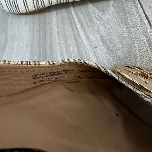 Tory Burch Snake Embossed Ballet Flats- Blue Cream Gold Hardware- Size 5.5 Women - Picture 11 of 11